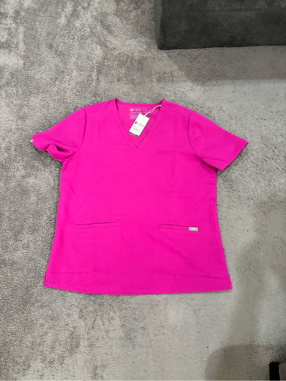 XL FIGS Raspberry Sorbet Scrub Top NWT